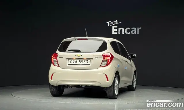 Chevrolet Spark 2018 1.0 автомат (гидро), миниатюра 3