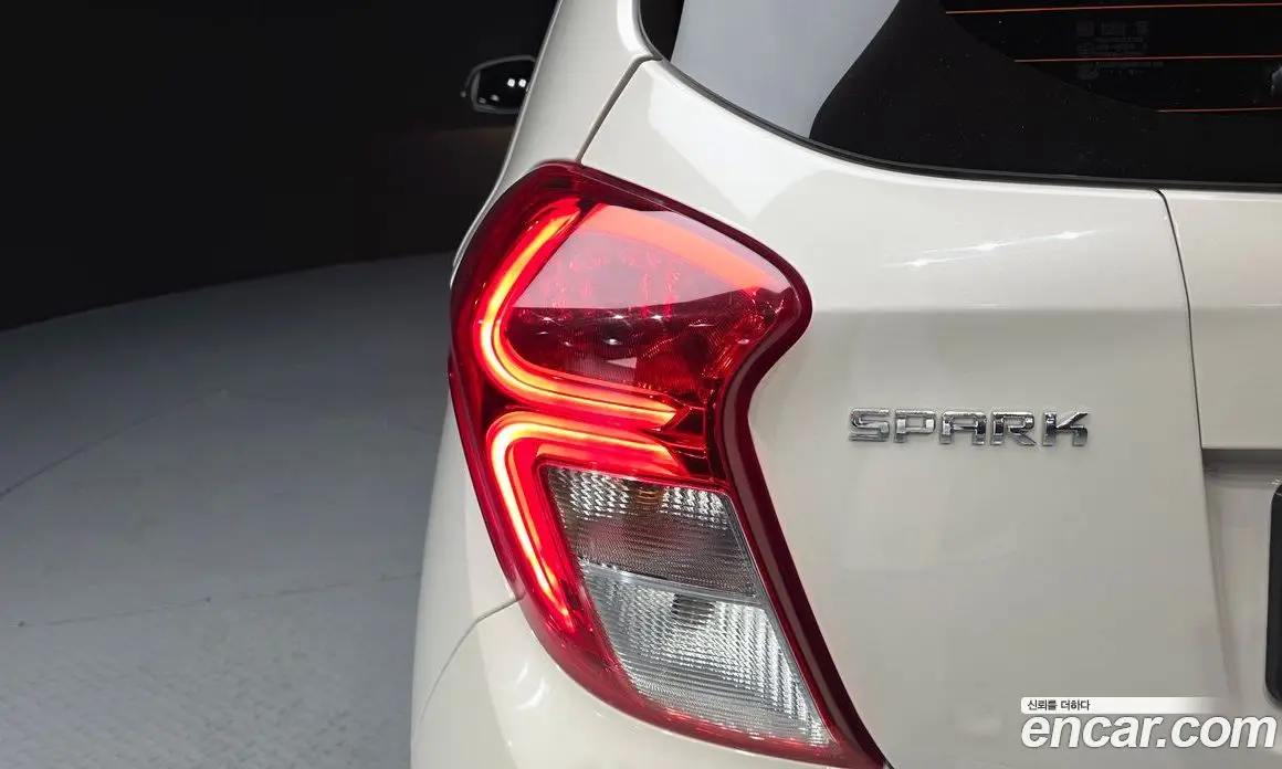 Chevrolet Spark 2018 1.0 автомат (гидро), фото 9