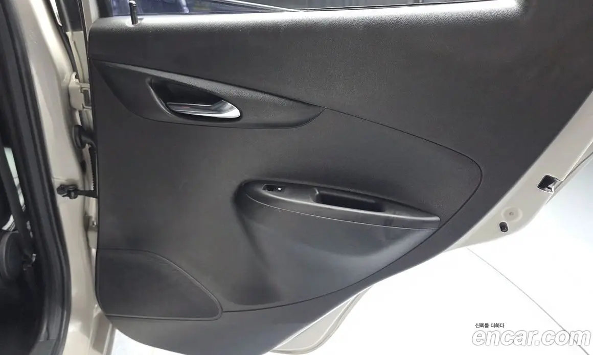 Chevrolet Spark 2018 1.0 автомат (гидро), фото 15 Chevrolet Spark 2018 1.0 автомат (гидро), фото 15
