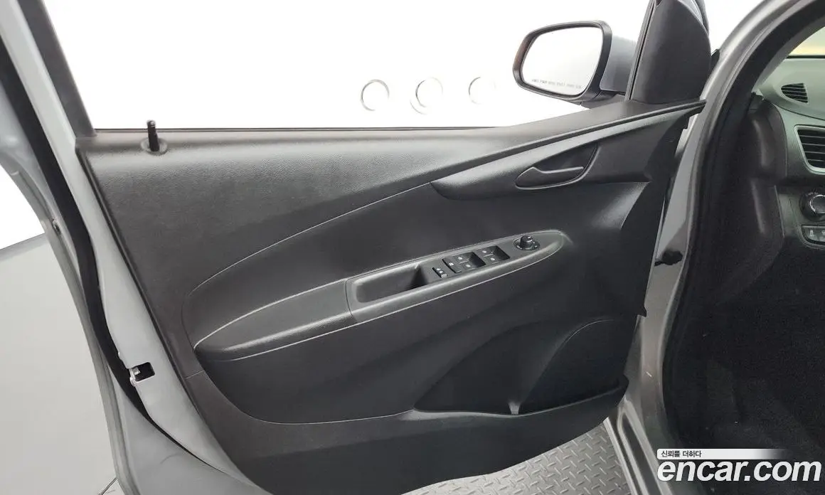 Chevrolet Spark 2022 1.0 автомат (гидро), фото 14