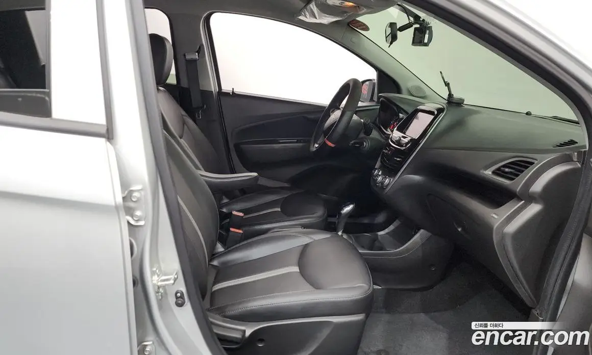 Chevrolet Spark 2022 1.0 автомат (гидро), фото 16