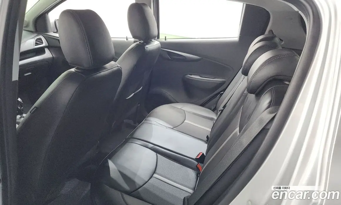 Chevrolet Spark 2022 1.0 автомат (гидро), фото 17
