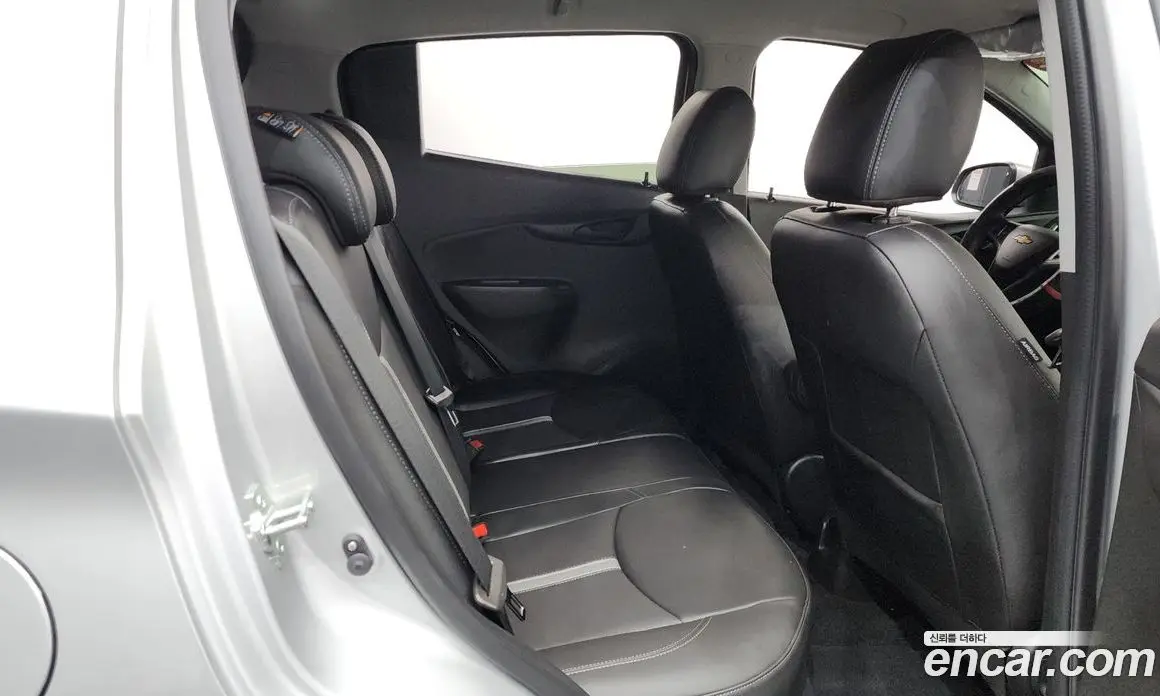 Chevrolet Spark 2022 1.0 автомат (гидро), фото 18