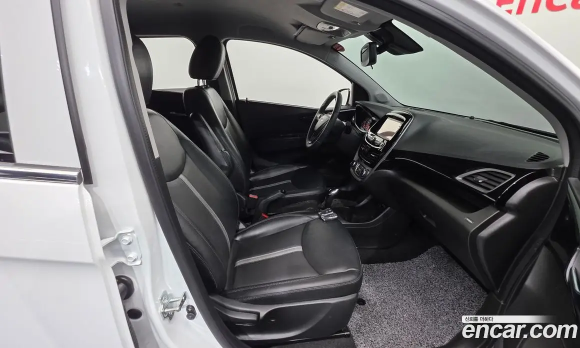 Chevrolet Spark 2022 1.0 автомат (гидро), фото 13