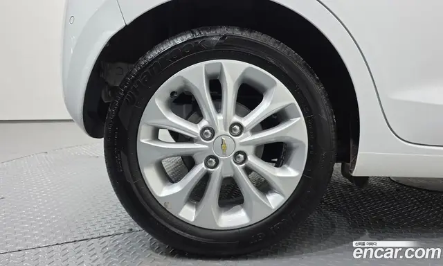 Chevrolet Spark 2022 1.0 автомат (гидро), миниатюра 5
