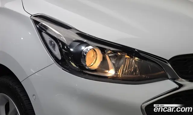Chevrolet Spark 2022 1.0 автомат (гидро), миниатюра 8