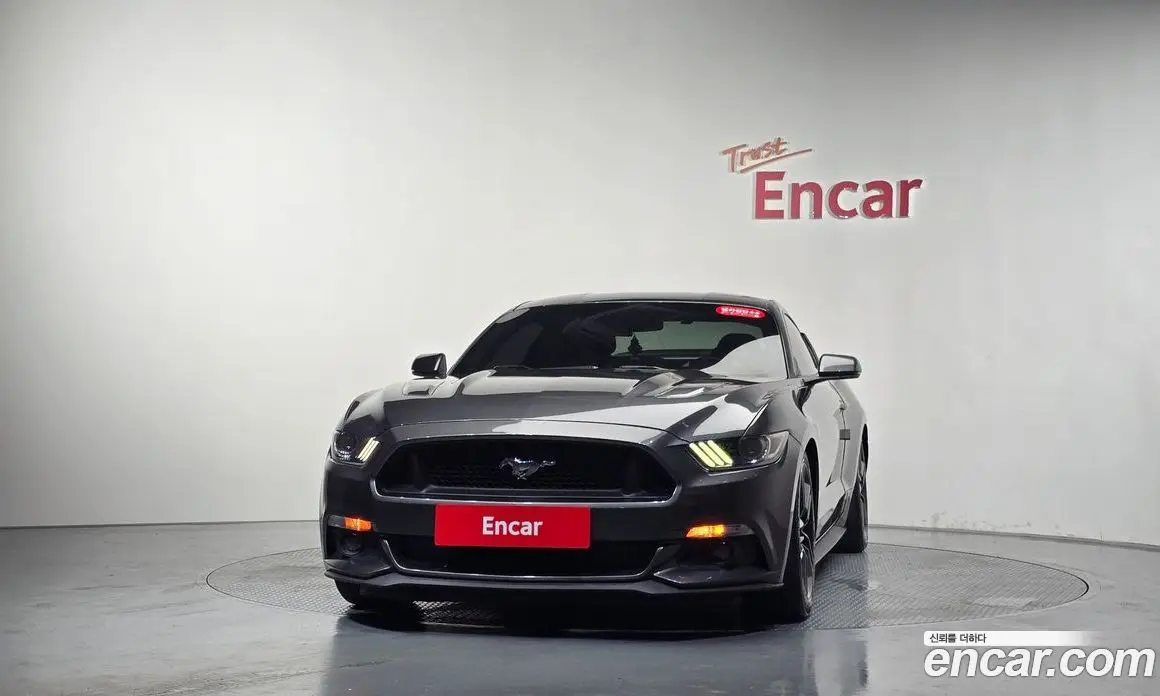 Ford Mustang 2016 2.3 автомат (гидро), фото 2 Ford Mustang 2016 2.3 автомат (гидро), фото 2