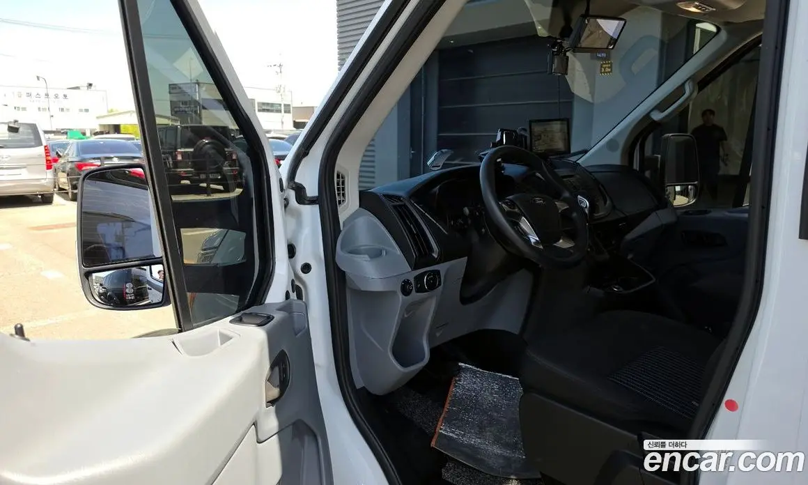 Ford Transit 2018 3.7 автомат (гидро), фото 13 Ford Transit 2018 3.7 автомат (гидро), фото 13