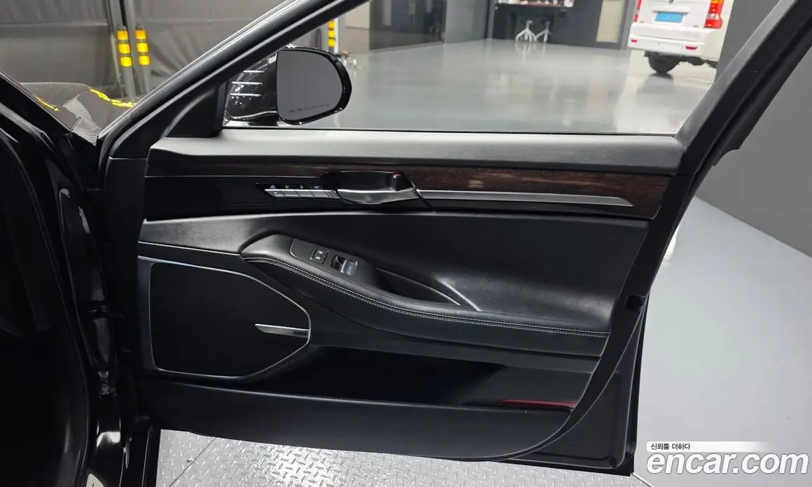Genesis EQ900 2017 3.8 автомат (гидро), фото 15 Genesis EQ900 2017 3.8 автомат (гидро), фото 15