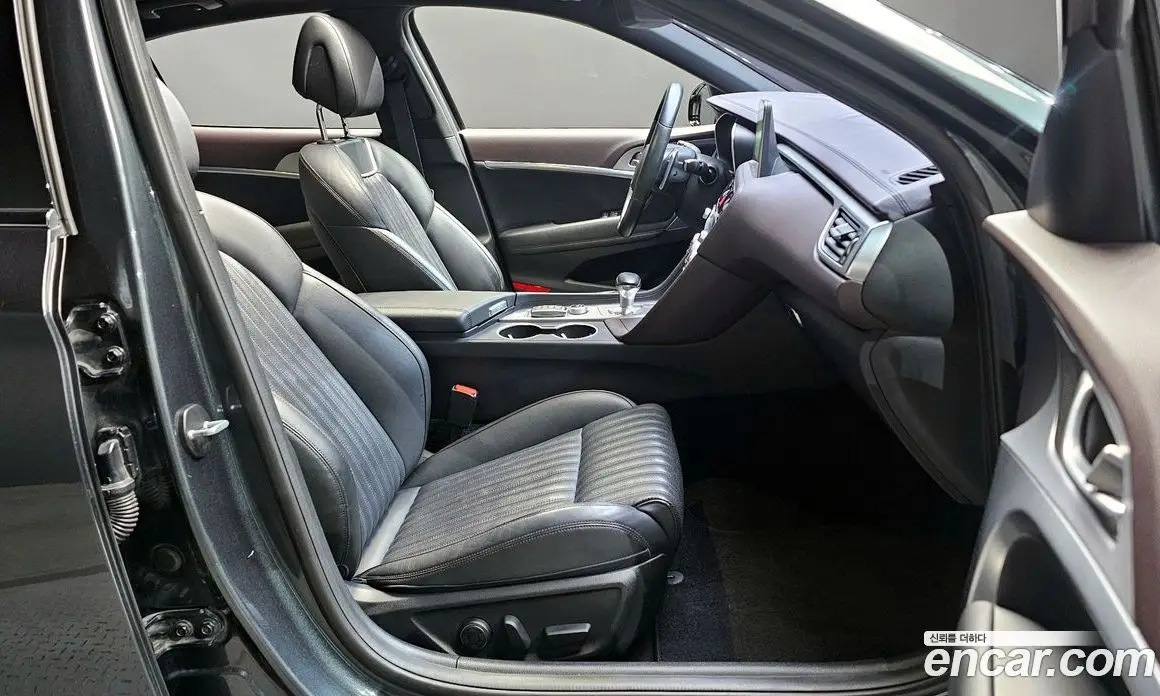 Genesis G70 2018 2.0 автомат (гидро), фото 17