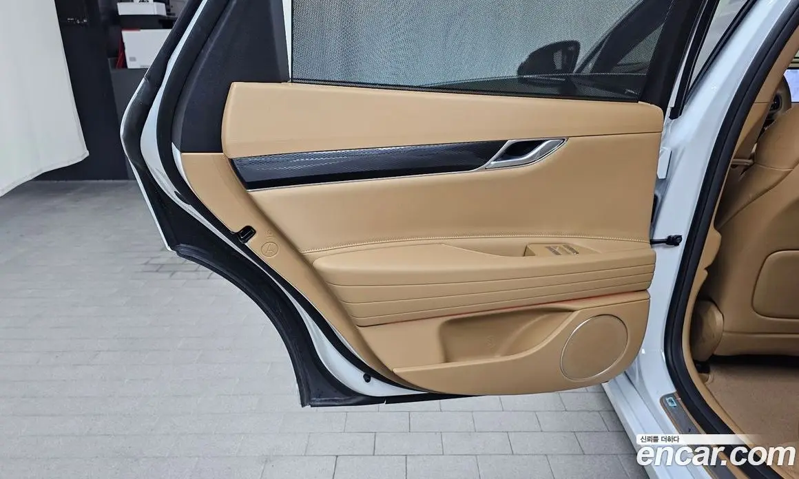 Genesis G80 2025 2.5 автомат (гидро), фото 14