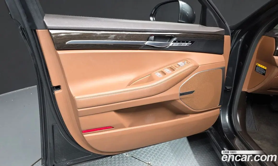 Genesis G90 2019 3.8 автомат (гидро), фото 13 Genesis G90 2019 3.8 автомат (гидро), фото 13