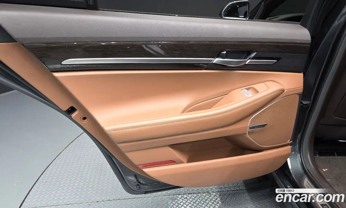 Genesis G90 2019 3.8 автомат (гидро), фото 14 Genesis G90 2019 3.8 автомат (гидро), фото 14
