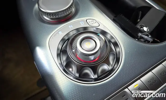Genesis GV60 2023 0.1 автомат (гидро), миниатюра 12
