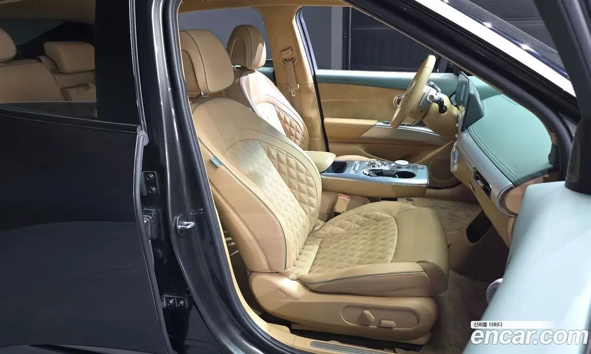 Genesis GV60 2023 0.1 автомат (гидро), фото 16