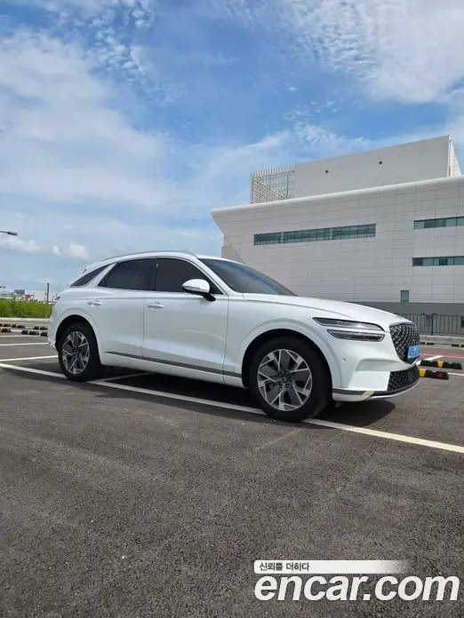 Genesis GV70 2022 автомат (гидро), фото 2 Genesis GV70 2022 автомат (гидро), фото 2