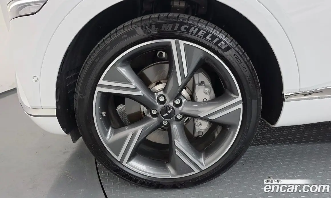 Genesis GV80 2024 2.5 автомат (гидро), фото 5 Genesis GV80 2024 2.5 автомат (гидро), фото 5