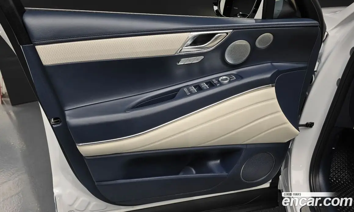 Genesis GV80 2025 2.5 автомат (гидро), фото 13