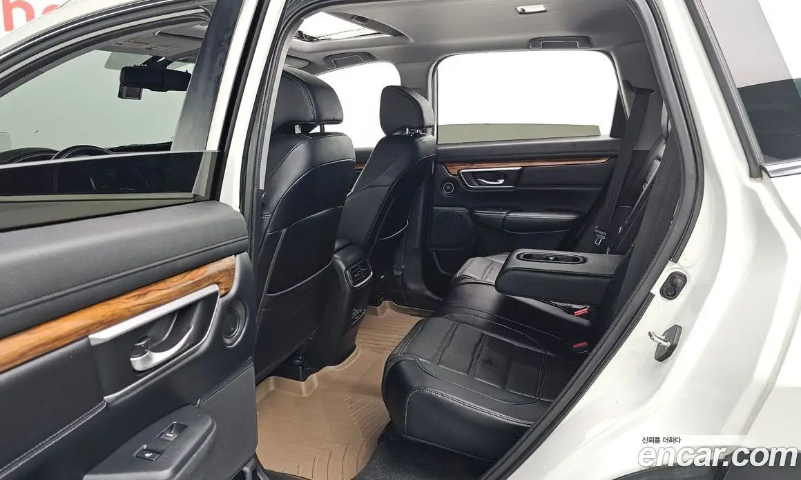 Honda CR-V 2017 1.5 автомат (гидро), фото 16 Honda CR-V 2017 1.5 автомат (гидро), фото 16