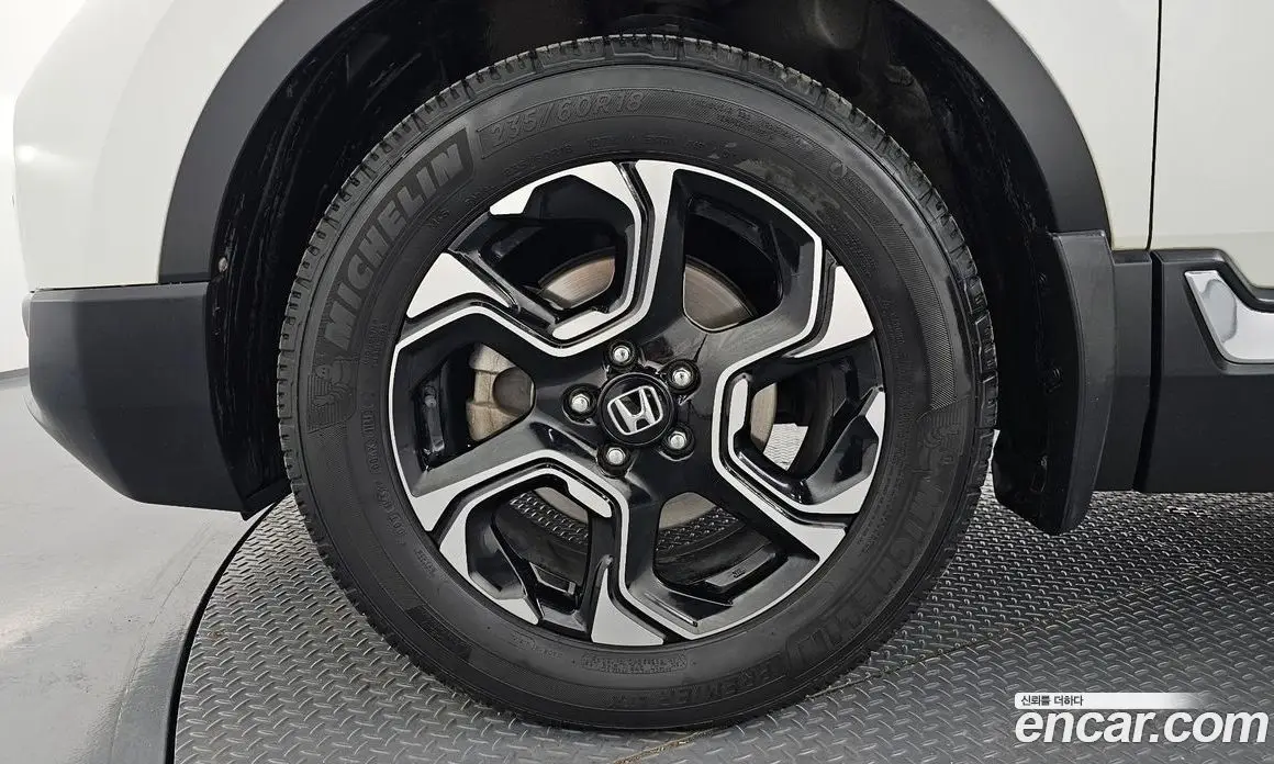 Honda CR-V 2017 1.5 автомат (гидро), фото 5 Honda CR-V 2017 1.5 автомат (гидро), фото 5