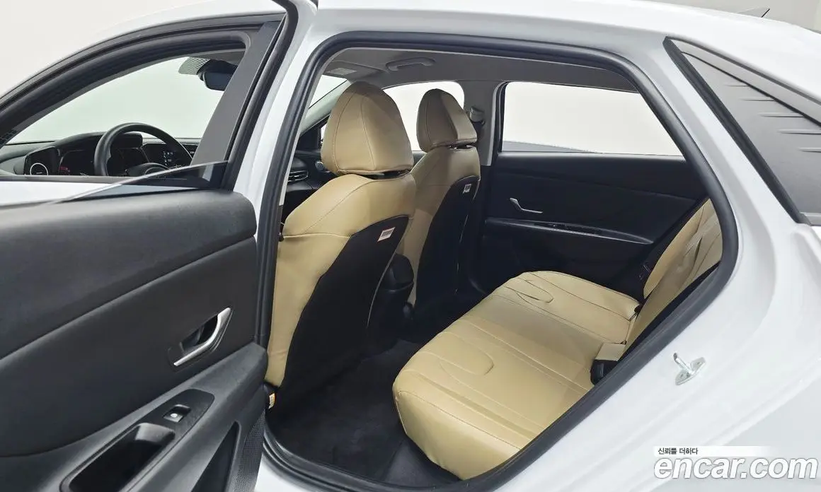 Hyundai Avante 2021 1.6 автомат (гидро), фото 17 Hyundai Avante 2021 1.6 автомат (гидро), фото 17