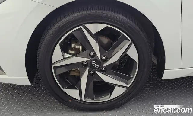 Hyundai Avante 2021 1.6 автомат (гидро), миниатюра 5 Hyundai Avante 2021 1.6 автомат (гидро), миниатюра 5