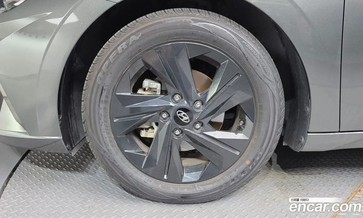 Hyundai Avante 2022 1.6 автомат (гидро), фото 5 Hyundai Avante 2022 1.6 автомат (гидро), фото 5
