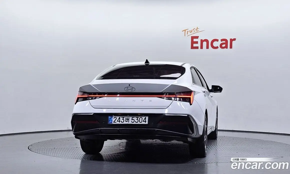 Hyundai Avante 2025 1.6 автомат (гидро), фото 4