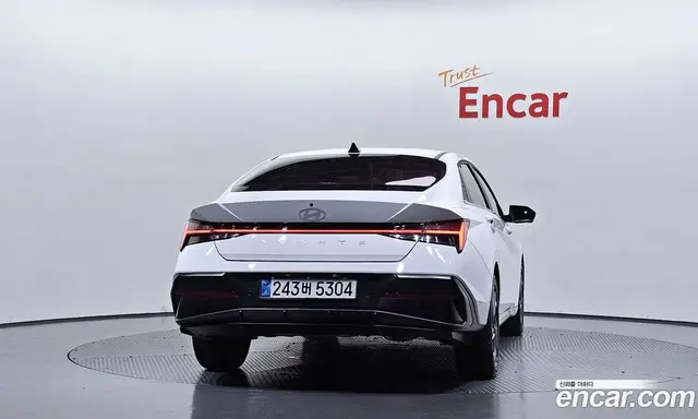 Hyundai Avante 2025 1.6 автомат (гидро), миниатюра 4