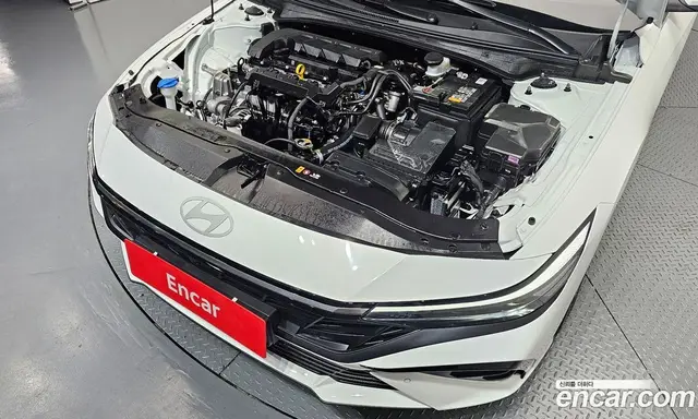 Hyundai Avante 2025 1.6 автомат (гидро), миниатюра 6