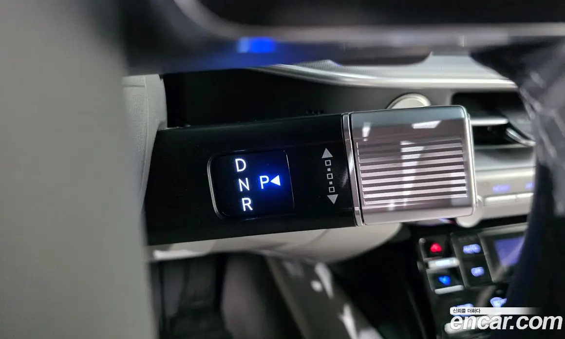 Hyundai Grandeur 2023 1.6 автомат (гидро), фото 12