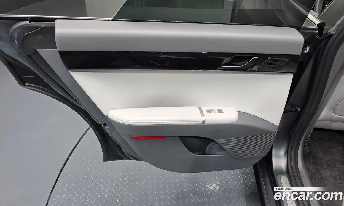 Hyundai Grandeur 2023 1.6 автомат (гидро), фото 15