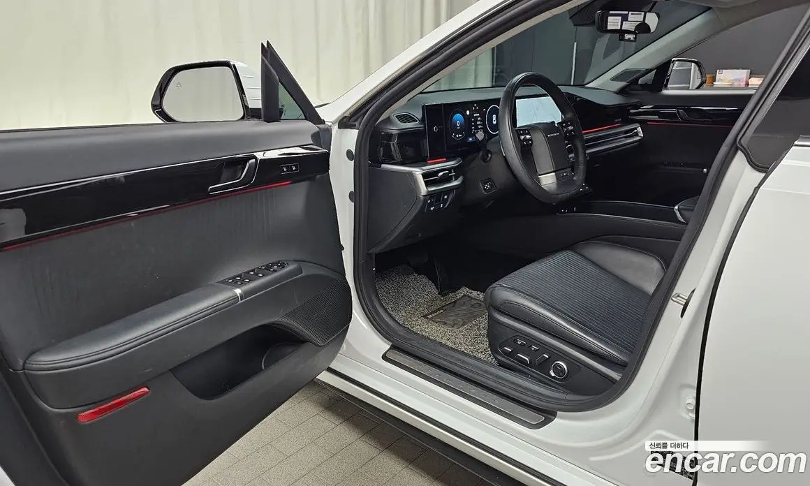 Hyundai Grandeur 2023 2.5 автомат (гидро), фото 13