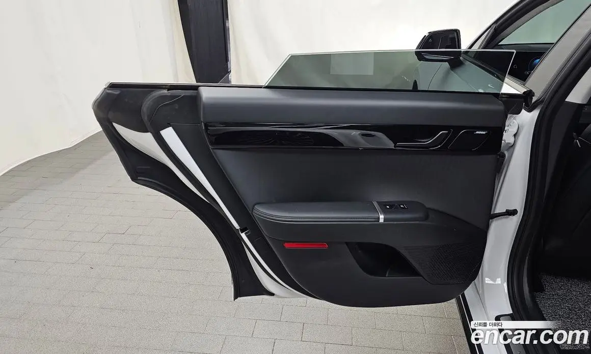 Hyundai Grandeur 2023 2.5 автомат (гидро), фото 15