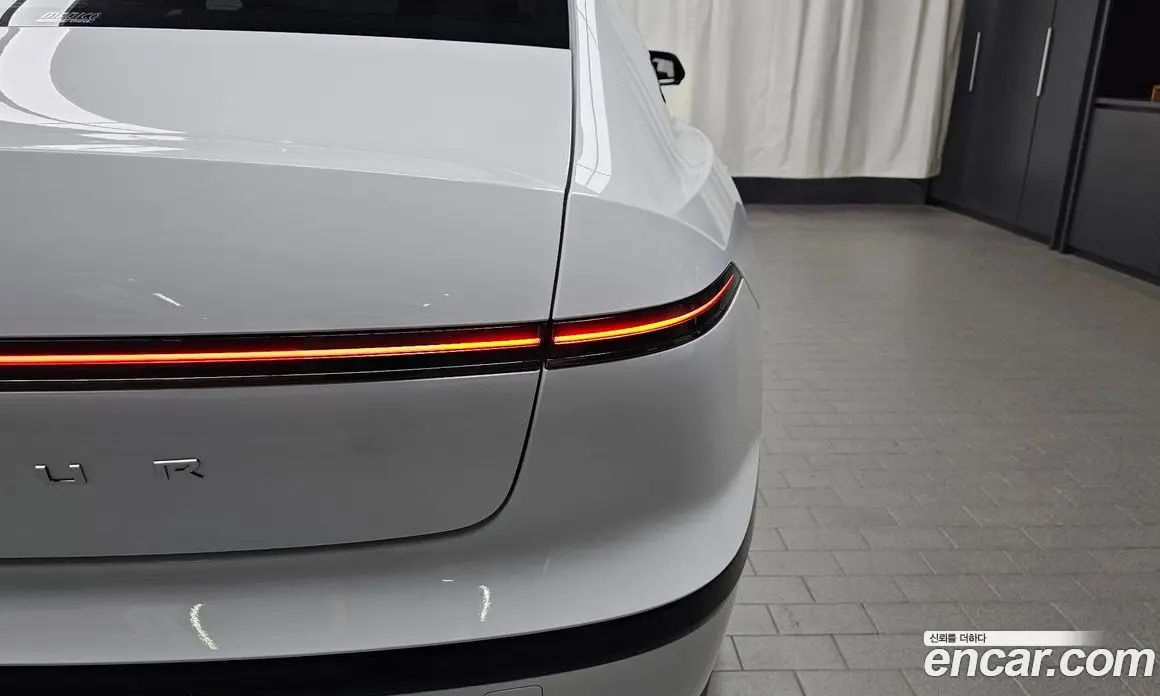 Hyundai Grandeur 2023 2.5 автомат (гидро), фото 9