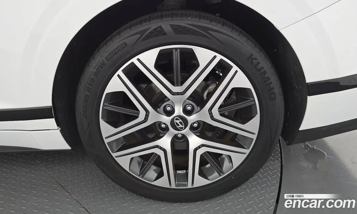 Hyundai Grandeur 2023 1.6 автомат (гидро), фото 6