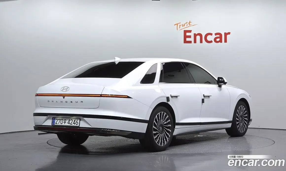 Hyundai Grandeur 2023 2.5 автомат (гидро), фото 1 Hyundai Grandeur 2023 2.5 автомат (гидро), фото 1
