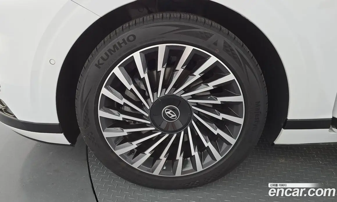 Hyundai Grandeur 2023 2.5 автомат (гидро), фото 4 Hyundai Grandeur 2023 2.5 автомат (гидро), фото 4