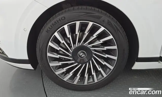 Hyundai Grandeur 2023 2.5 автомат (гидро), миниатюра 4 Hyundai Grandeur 2023 2.5 автомат (гидро), миниатюра 4