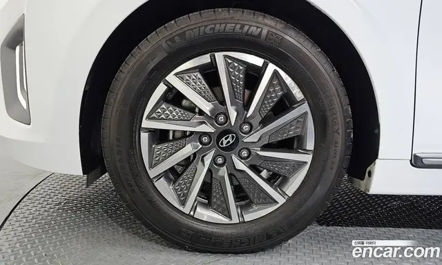 Hyundai Ioniq 2020 0.1 автомат (гидро), миниатюра 5