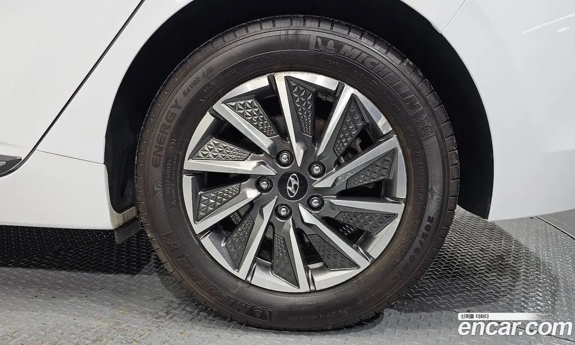 Hyundai Ioniq 2020 0.1 автомат (гидро), фото 7