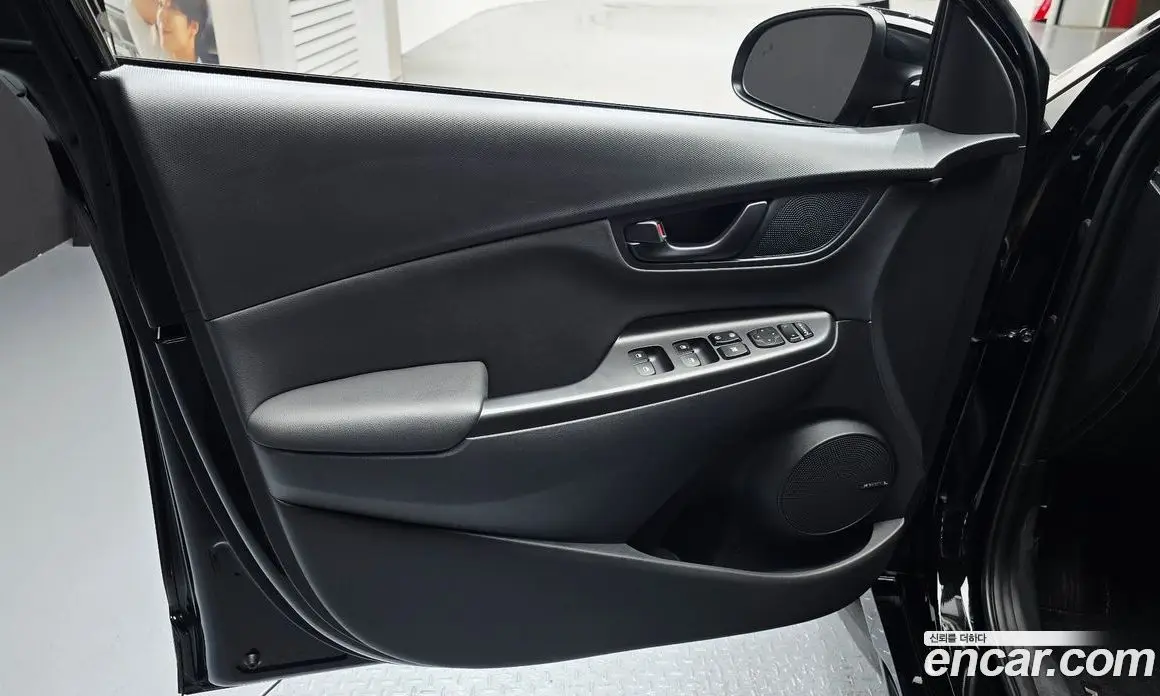 Hyundai Kona 2022 1.6 автомат (гидро), фото 14 Hyundai Kona 2022 1.6 автомат (гидро), фото 14