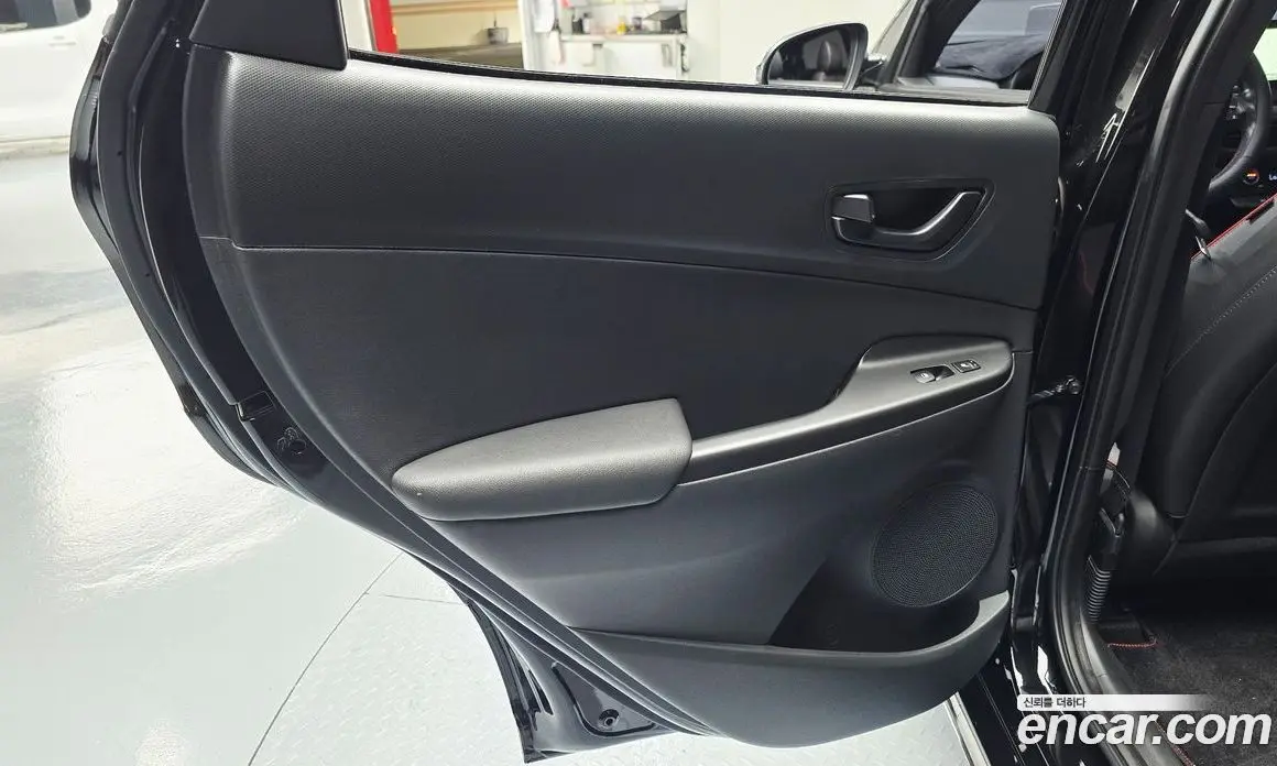 Hyundai Kona 2022 1.6 автомат (гидро), фото 15 Hyundai Kona 2022 1.6 автомат (гидро), фото 15