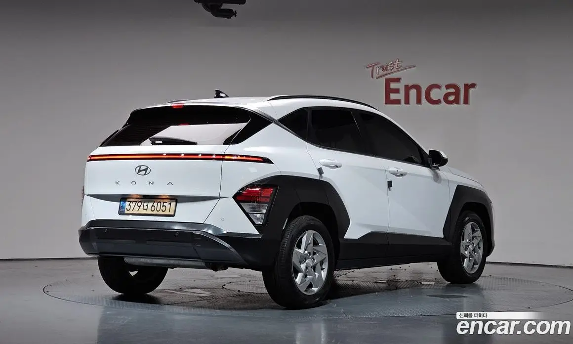 Hyundai Kona 2023 1.6 автомат (гидро), фото 1 Hyundai Kona 2023 1.6 автомат (гидро), фото 1