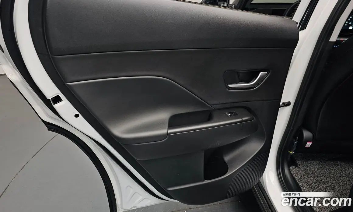 Hyundai Kona 2023 1.6 автомат (гидро), фото 14 Hyundai Kona 2023 1.6 автомат (гидро), фото 14