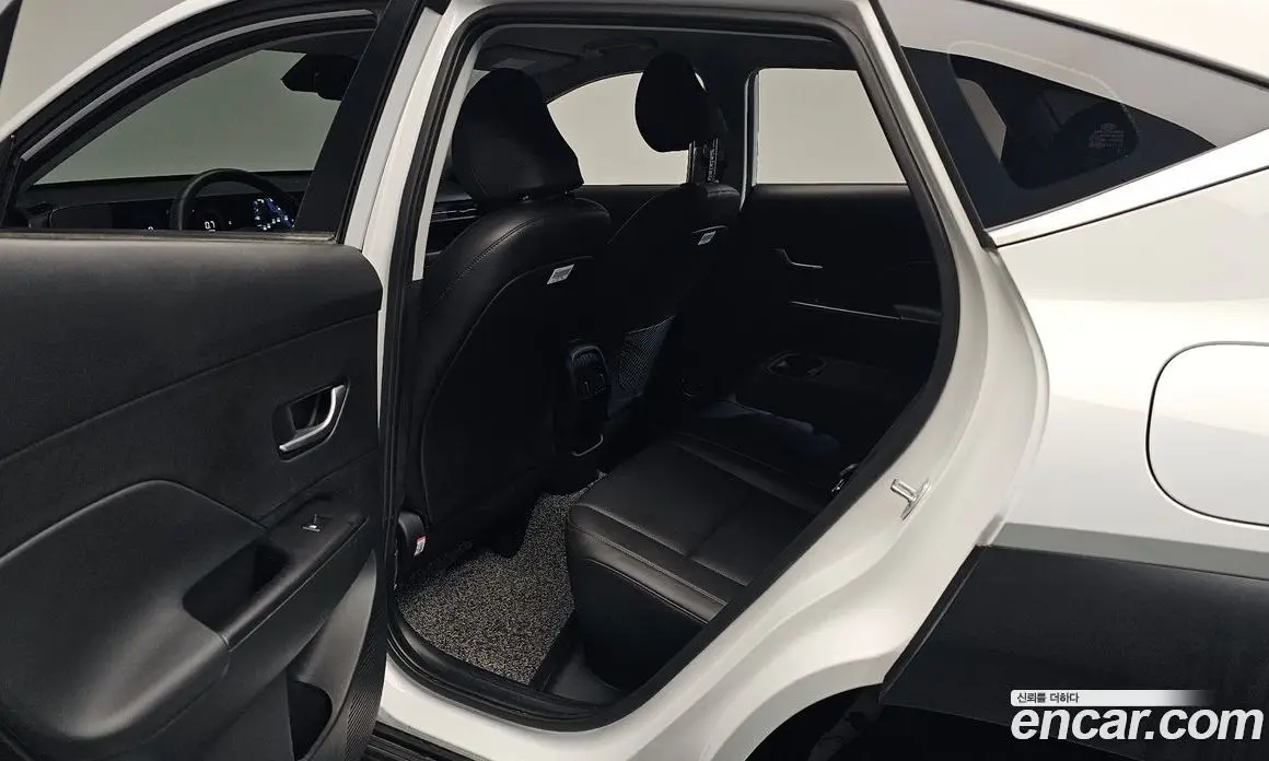 Hyundai Kona 2023 1.6 автомат (гидро), фото 17 Hyundai Kona 2023 1.6 автомат (гидро), фото 17