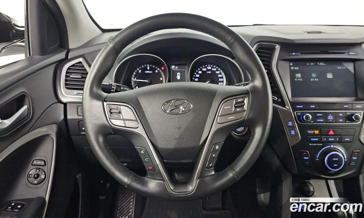 Hyundai Santa Fe 2017 2.0 автомат (гидро), фото 18 Hyundai Santa Fe 2017 2.0 автомат (гидро), фото 18