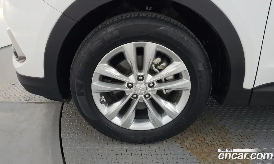 Hyundai Santa Fe 2017 2.0 автомат (гидро), фото 5 Hyundai Santa Fe 2017 2.0 автомат (гидро), фото 5