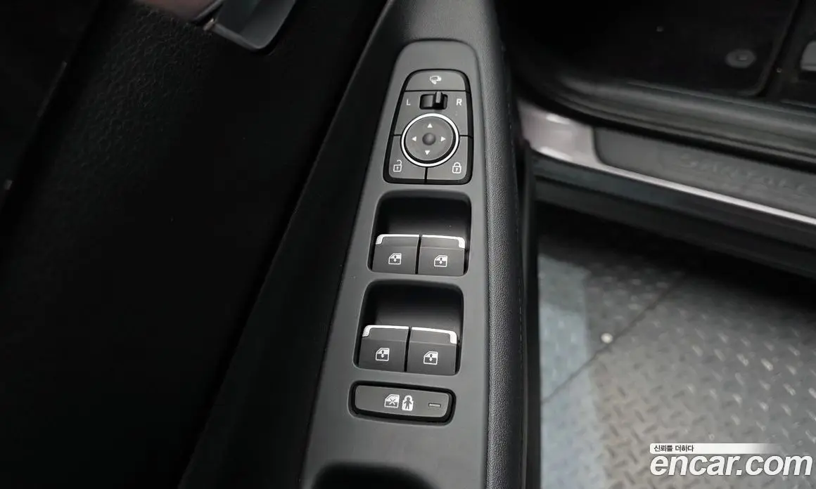 Hyundai Santa Fe 2022 2.2 автомат (гидро), фото 20 Hyundai Santa Fe 2022 2.2 автомат (гидро), фото 20