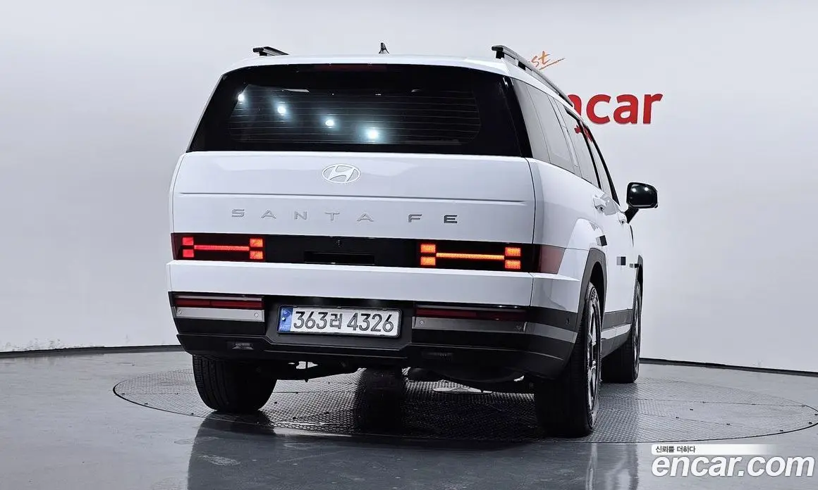 Hyundai Santa Fe 2024 1.6 автомат (гидро), фото 4